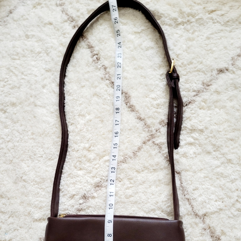 Vintage Stone Mountain Brown Crossbody Bag, crafted from genuine soft leather. - Picture 15 of 16